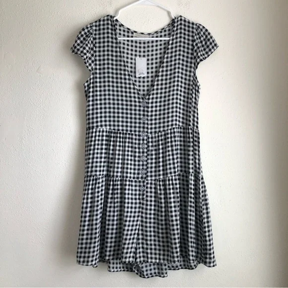 NWT Urban Outfitters Rio Tiered Button-Front Romper Size Medium - Picture 3 of 10